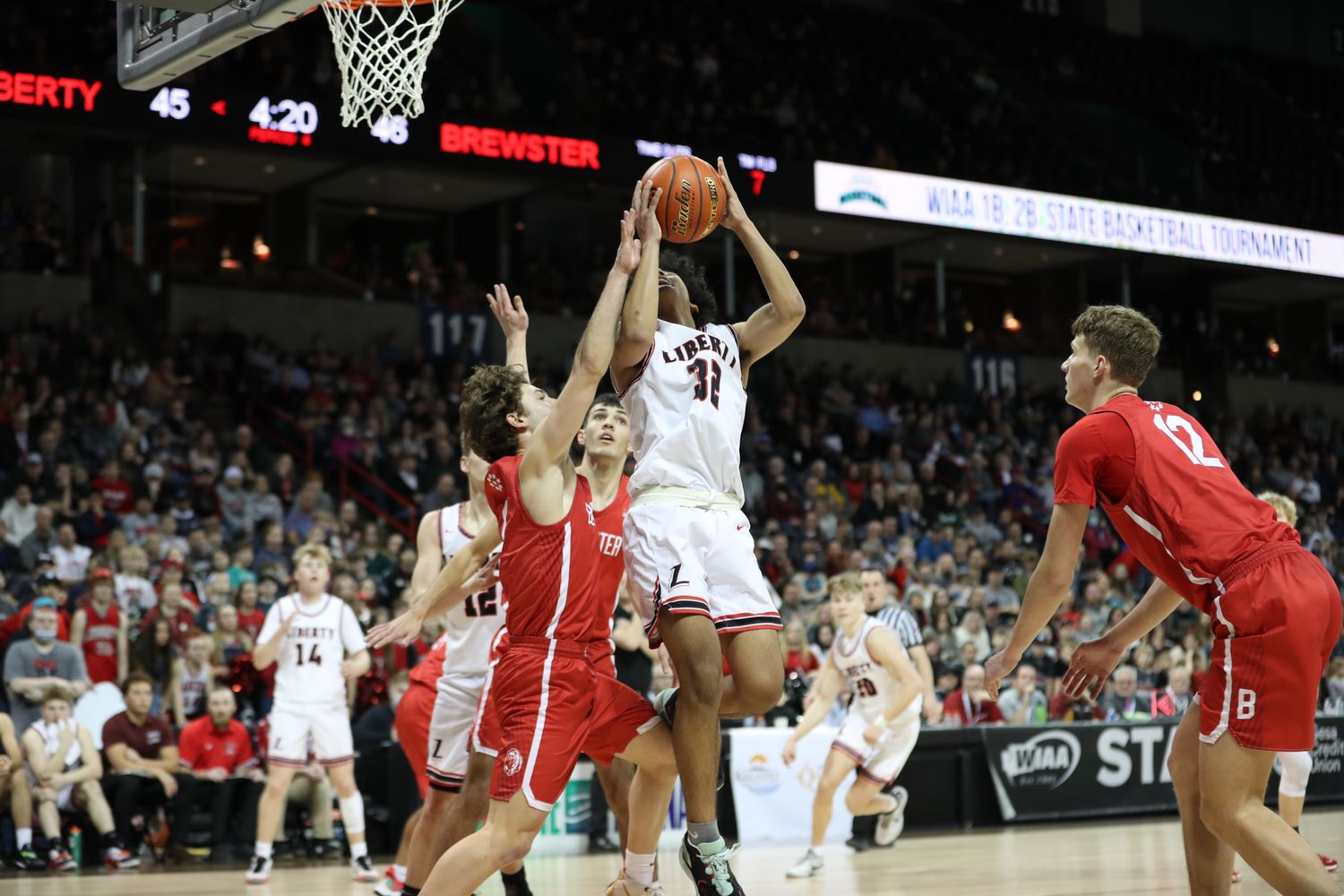 2022-03-06 at 9.27.45 AMliberty spangle-brewster-washington-basketball-wiaa 2b state-erik smith 14